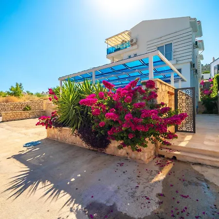 Mavi Ruya - Modern Ground Floor Duplex With Private Pool & Xl Outdoor * Kalkan