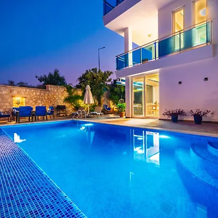 Mavi Ruya - Modern Ground Floor Duplex With Private Pool & Xl Outdoor Kalkan