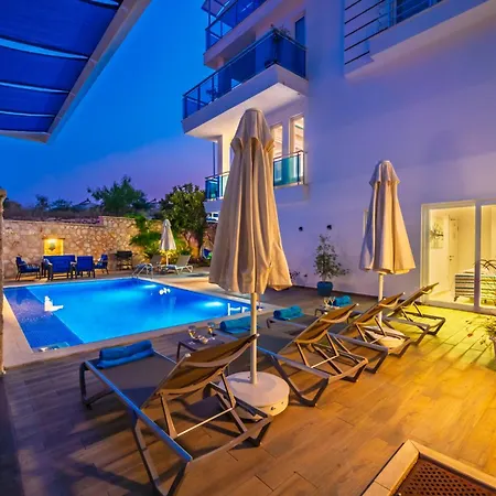 Mavi Ruya - Modern Ground Floor Duplex With Private Pool & Xl Outdoor