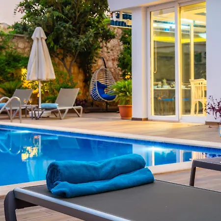 Mavi Ruya - Modern Ground Floor Duplex With Private Pool & Xl Outdoor Appartement *