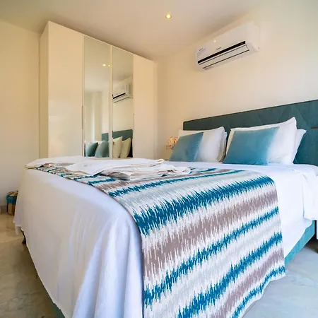 Mavi Ruya - Modern Ground Floor Duplex With Private Pool & Xl Outdoor Kalkan