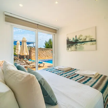 Mavi Ruya - Modern Ground Floor Duplex With Private Pool & Xl Outdoor Kalkan