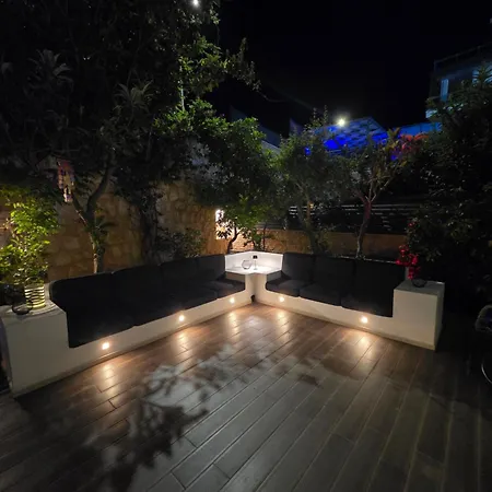 Mavi Ruya - Modern Ground Floor Duplex With Private Pool & Xl Outdoor Appartement