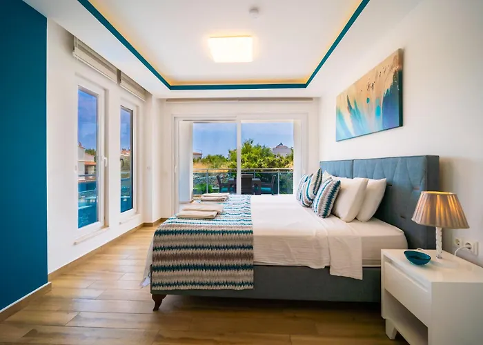 Mavi Ruya - Modern Ground Floor Duplex With Private Pool & Xl Outdoor Kalkan