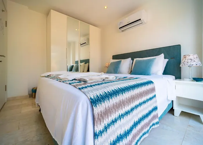 Mavi Ruya - Modern Ground Floor Duplex With Private Pool & Xl Outdoor Kalkan