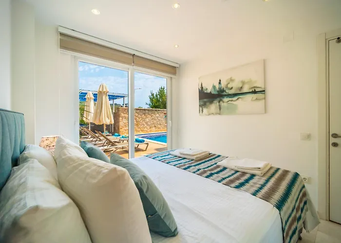 Mavi Ruya - Modern Ground Floor Duplex With Private Pool & Xl Outdoor Kalkan